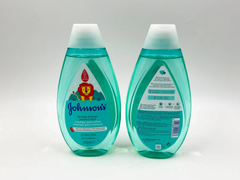 Wholesale No More Tangles Kids Shampoo by Johnson's – 500ml European origin tear-free formula for detangling, available in Lebanon for bulk supply.